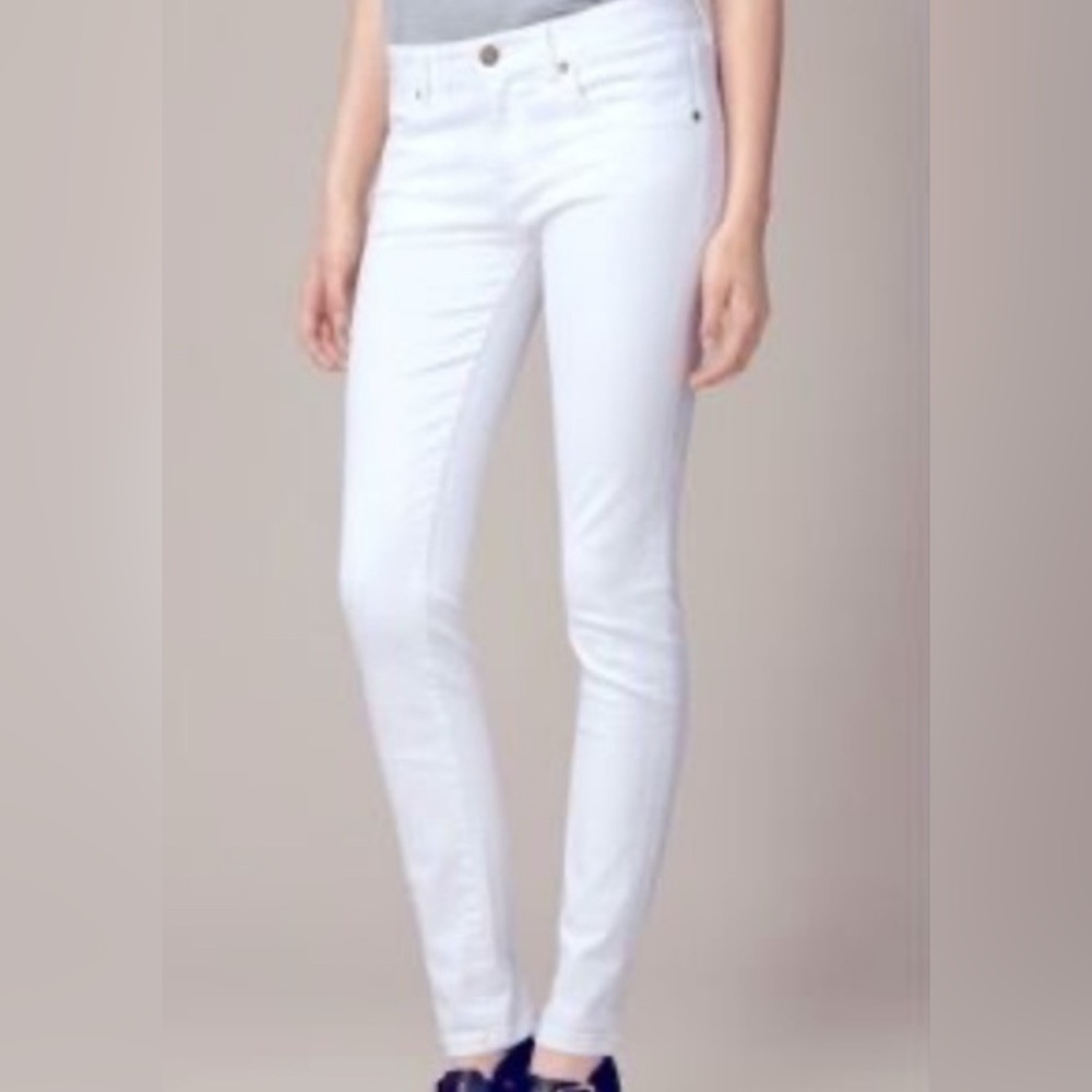 BURBERRY Brit Relaxed Skinny Jeans Off-White Low Rise Cotton Denim Slim Fit Pant